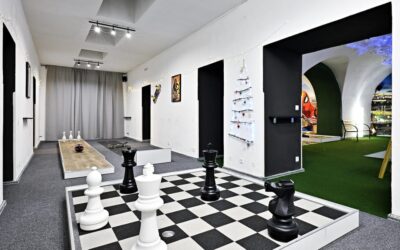 Prague: Mazemania Miniature Golf Experience - Unlimited mini-golf in one day: how to pace your round