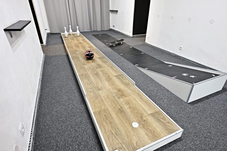 Prague: Mazemania Miniature Golf Experience - The practical tips that help you enjoy every hole