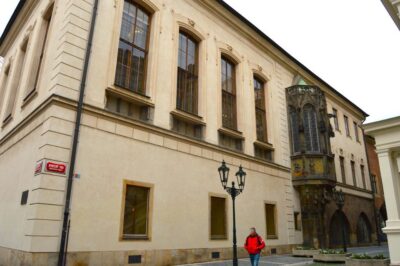 Prague: National Museum Ticket & Online Audioguide City Tour - Before you start: e-ticket rules and the audioguide setup