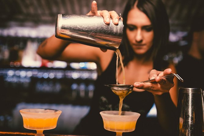 Prague Nightlife Ticket - Group Size and Meeting Point: Keeping Things Low-Stress