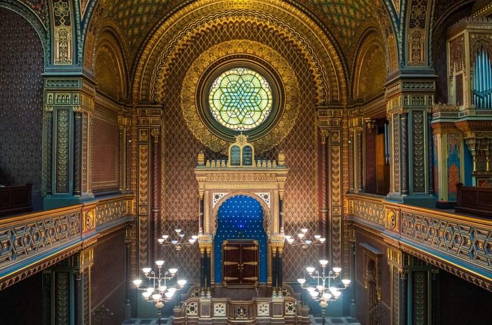 Prague Old Jewish Quarter and Spanish Synagogue Private Tour - Prague’s Jewish Quarter Feels Like a Timeline You Can Walk