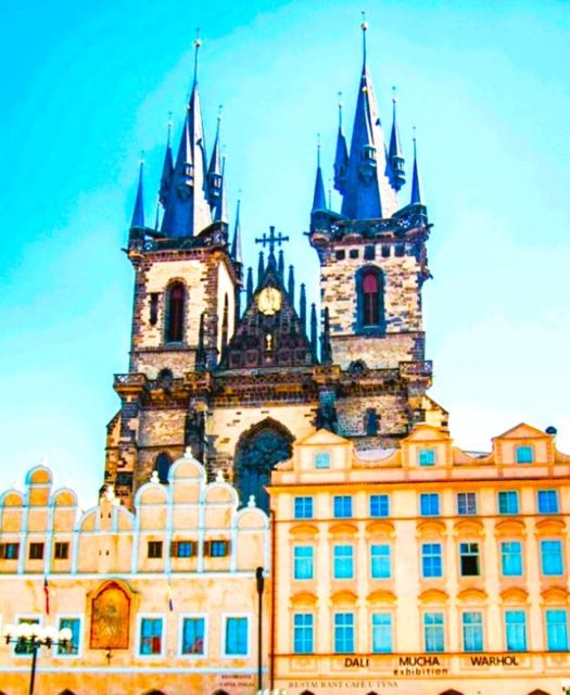Prague: Old Town Square and Astronomical Clock Audio Guide - Key Points at a Glance
