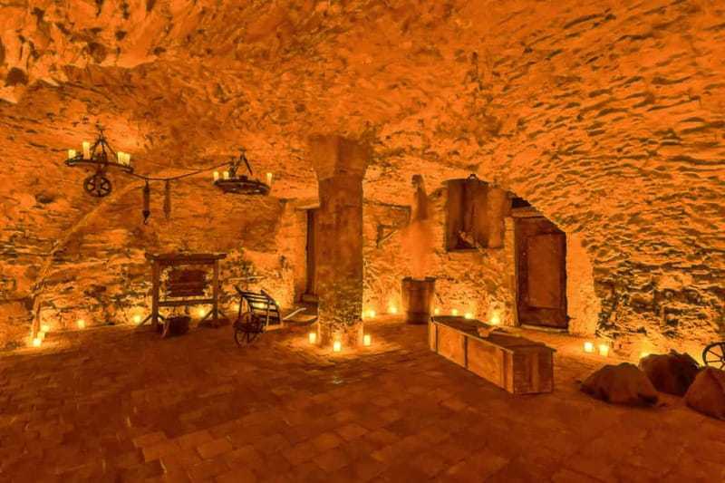 Prague: Oldtown, Medieval Underground & Dungeon History Tour - Old Town walking start: where the story clicks into place
