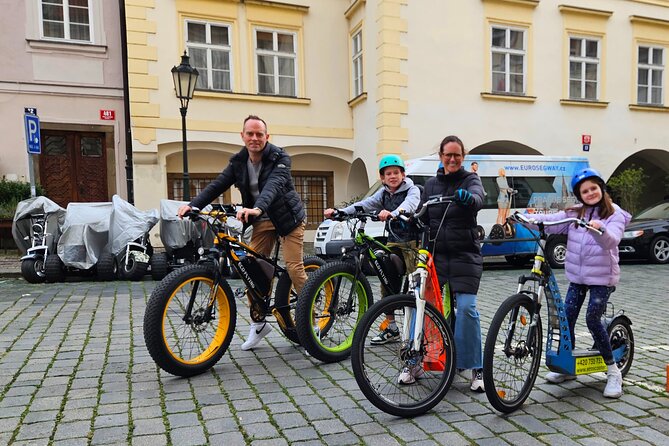 Prague Panoramic Views e-bike and e-Scooter guided Tour - Quick reasons this Prague panoramic ride works