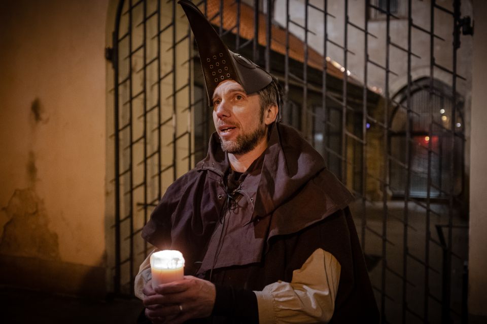 Prague: Plague Doctor Old Town History Walking Tour - Finding the Start at Seminářská 175/2 (and What to Look For)