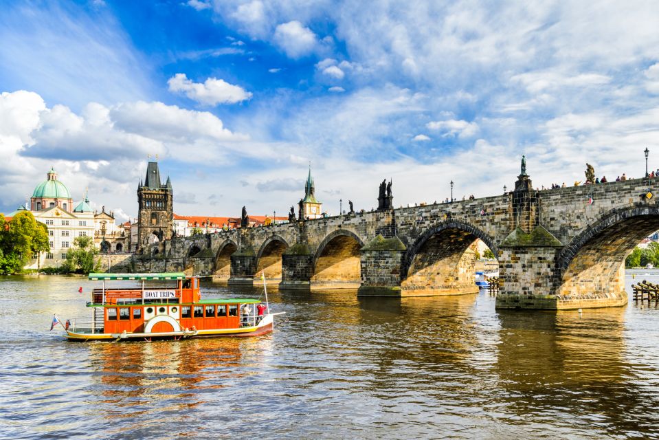 Prague: Prague Castle and Little Quarter Guided Walking Tour - Key Things You’ll Notice on This Prague Castle and Little Quarter Walk
