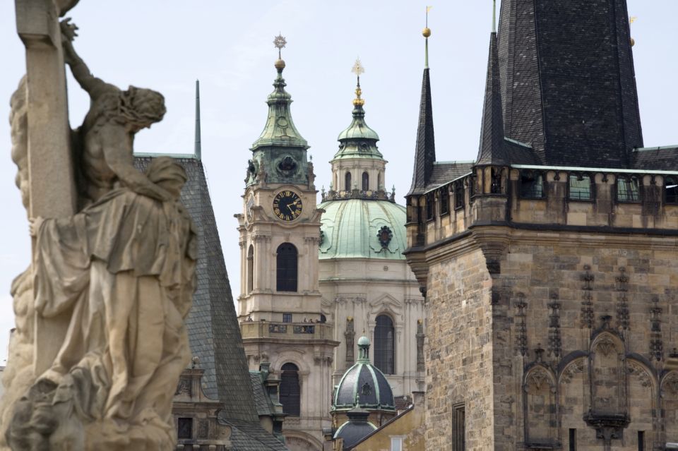 Prague: Prague Castle and Little Quarter Guided Walking Tour - The Castle Highlights: St. Vitus, King’s Palace, and Golden Lane