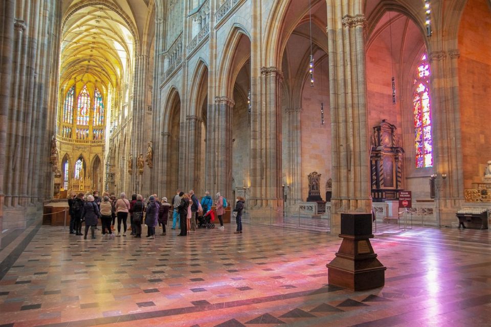 Prague: Prague Castle Complex Smartphone Audio Guide - Old Royal Palace and Vladislav Hall: the interior “big rooms” chapter
