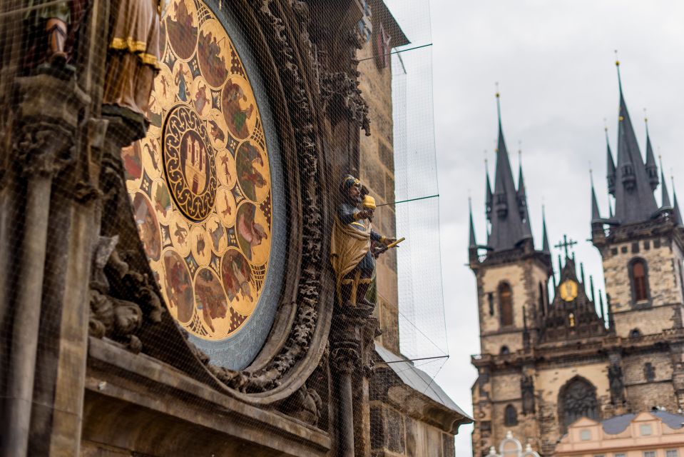 Prague: Prague Castle, Jewish Quarter, Clock Tower Admission - Astronomical Clock Tower and Old Town Hall: where the view is the point