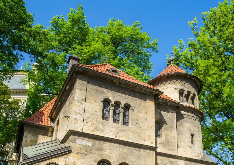 Prague: Prague Synagogues & the Jewish Cemetery Guided Tour - Pinkas Synagogue: learning what’s written and remembered