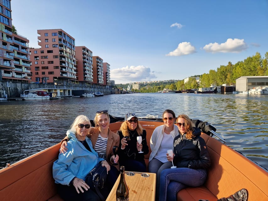 Prague Private Boat Tour - 2 Hours - Libeň and the Start of the Quiet River Prague