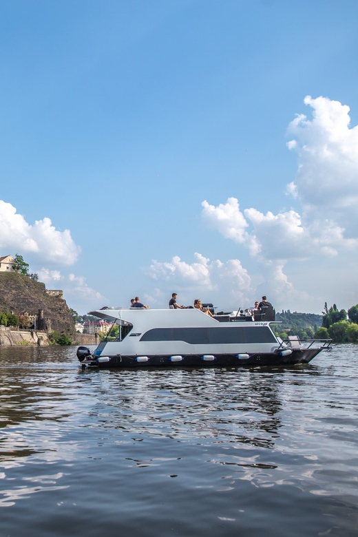 Prague: Private River Cruise with Unlimited Beer or Prosecco - Swimming on the green and chill route: a fun option, not a guarantee