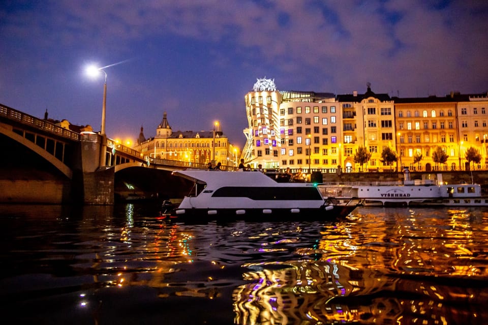 Prague: Private River Cruise with Unlimited Beer or Prosecco - Weather, timing, and the captain’s job