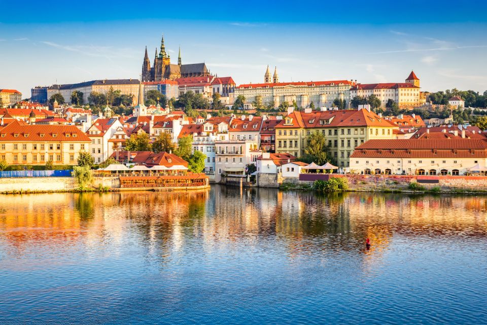 Prague : Private Walking Tour with A Guide (Private Tour) - Practical Tips to Get the Best Out of Your Private Walking Tour