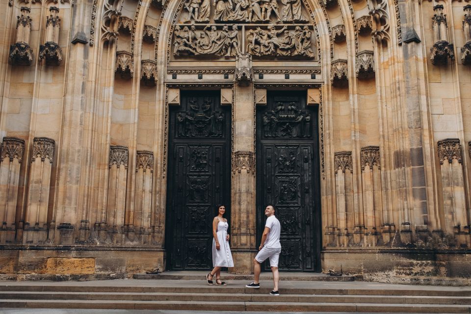 Prague: Professional Photoshoot at Prague Castle - Key highlights at a glance