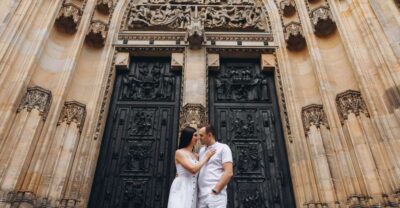 Prague: Professional Photoshoot at Prague Castle - Meet at Prague Medieval Tavern and get moving fast