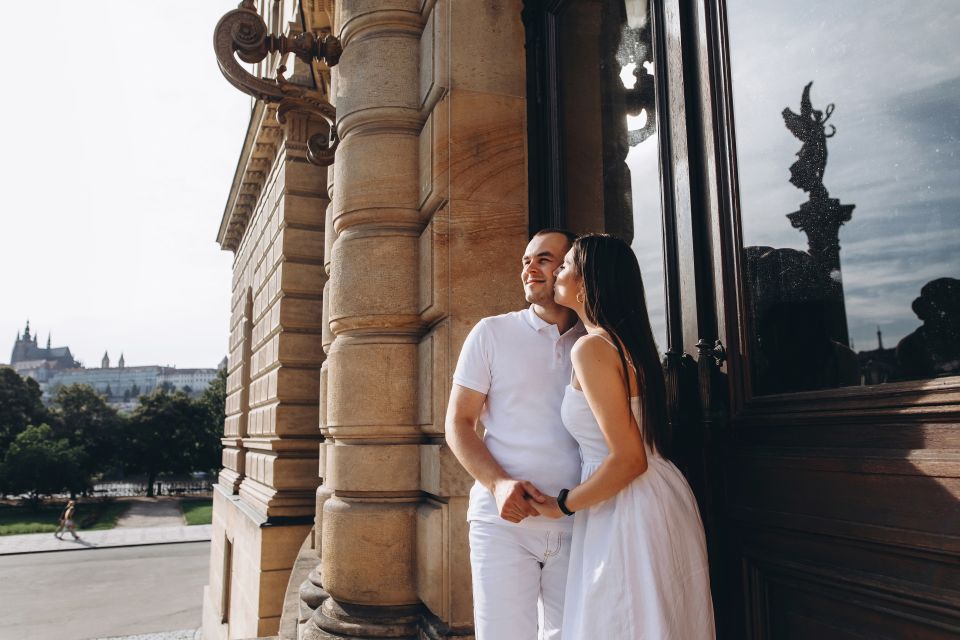 Prague: Professional Photoshoot at Prague Castle - How you get your photos: the 48-hour payoff