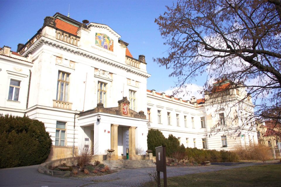 Prague: Psychiatric Hospital and Abandoned Cemetery Tour - Should you book the Bohnice Hospital and Abandoned Cemetery Tour?