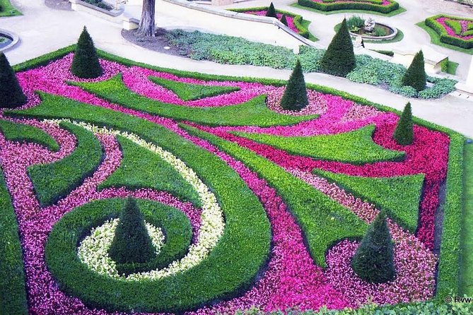 Prague Renaissance & Baroque Gardens Walking Tour - Starting at Malostranská and riding the 22 tram to the castle gardens