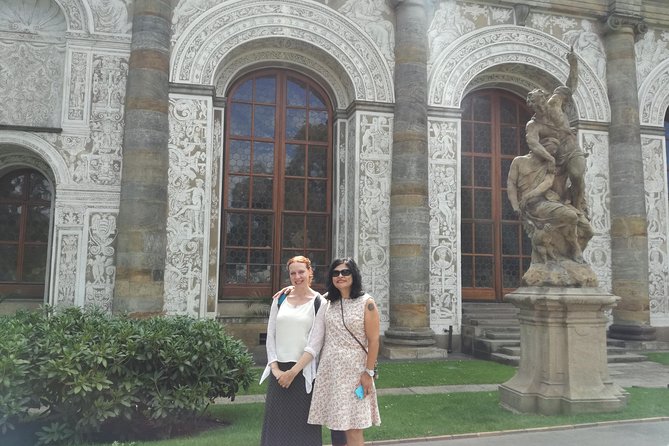 Prague Renaissance & Baroque Gardens Walking Tour - Wallenstein Garden and the outdoor sculpture routine: statues, fountains, and peacock energy