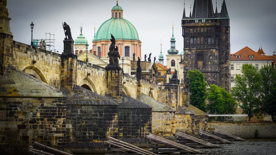 Prague: River Cruise, Charles Bridge Museum, & Walking Tour - Practical tips to make the 90 minutes smoother