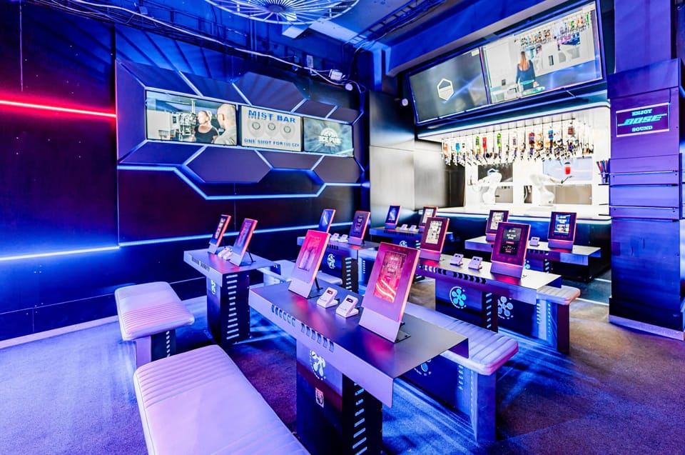 Prague: Robotic Bar Entry with a Drink Included - Seating, Viewing, and Timing: Make It a Great Minute