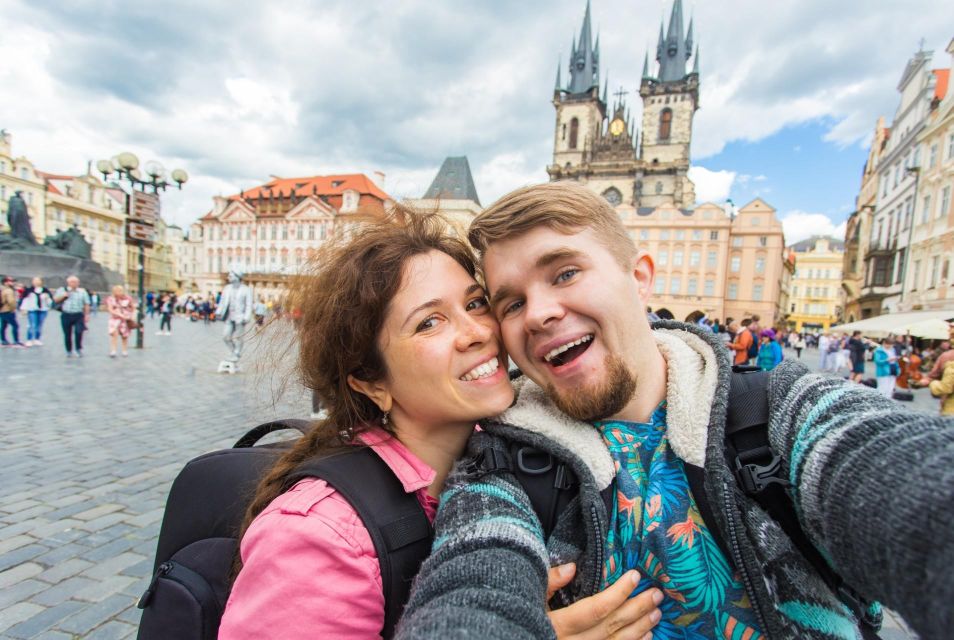 Prague Royal Castle, St Vitus, Golden Lane Tour with Tickets - Meeting at the Column of the Holy Trinity: Start Where You Actually Need To