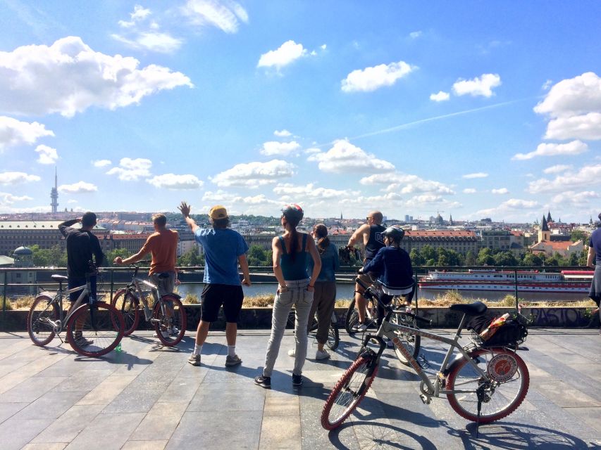 Prague: Stunning Viewpoints, Castle, City & Park Bike Tour - Why this Prague bike tour works for first-timers