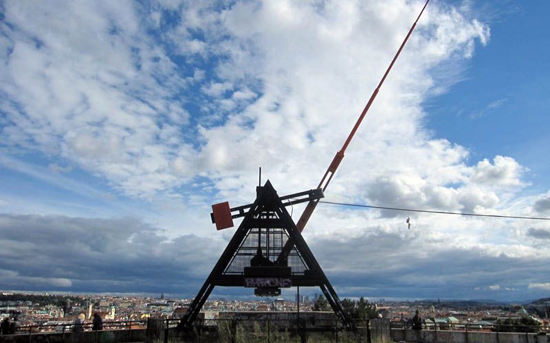 Prague: Stunning Viewpoints, Castle, City & Park Bike Tour - Vltava River ride and Hlávkův most: getting your bearings fast