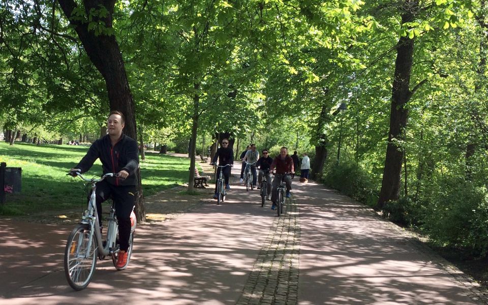 Prague: Stunning Viewpoints, Castle, City & Park Bike Tour - Petrin Park panoramas: the second skyline payoff