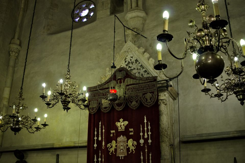Prague: Synagogues and Jewish Quarter Private Walking Tour - Walking the Former Jewish Ghetto Streets Without Getting Lost