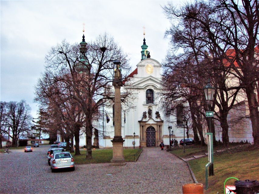 Prague: Tailored Sightseeing Tour in French - Key things to know before you go