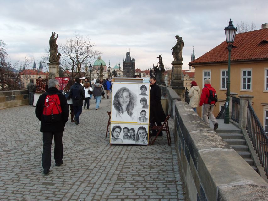 Prague: Tailored Sightseeing Tour in French - Choosing your theme: Jan Hus, Freemasons, and the stories behind the stones