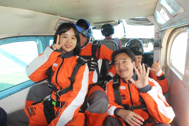 Prague: Tandem Skydiving 14,000ft over Prague with Transfers - Vodičkova Street Pickup and the Quick Trip to the Airport