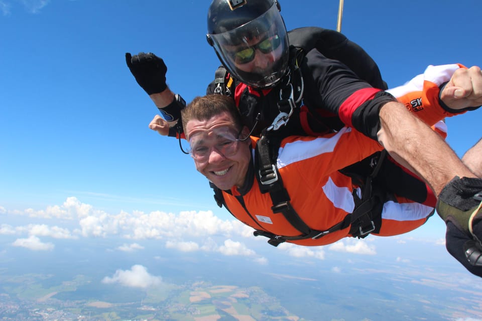 Prague: Tandem Skydiving 14,000ft over Prague with Transfers - Who Should Book, and Who Should Skip (Based on Stated Limits)