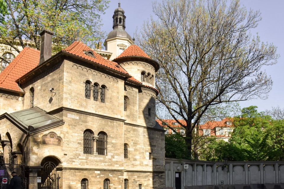 Prague Through the Eyes of Franz Kafka 2.5-Hour Tour - The coffee break: why the café stop is more than a rest