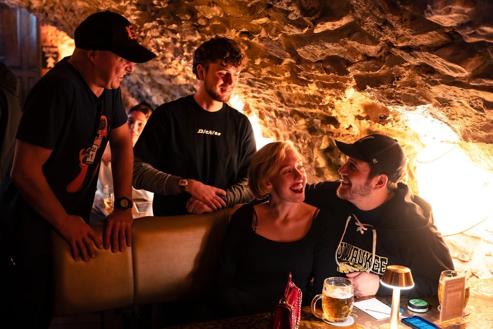 Prague: Thursday Stand-Up Comedy in English - Practical logistics: how to make the most of your seats and timing