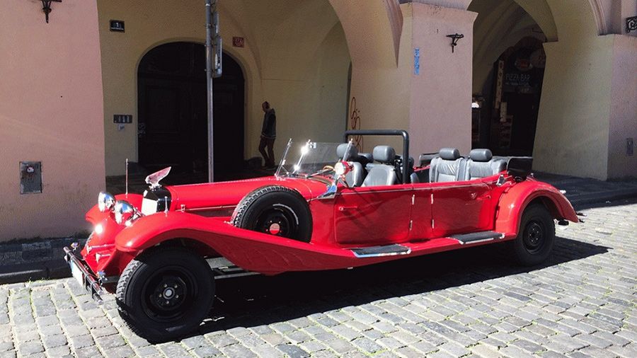 Prague: Vintage Car Ride and Walking Tour - Charles Bridge crossing: the highlight that rewards slow attention