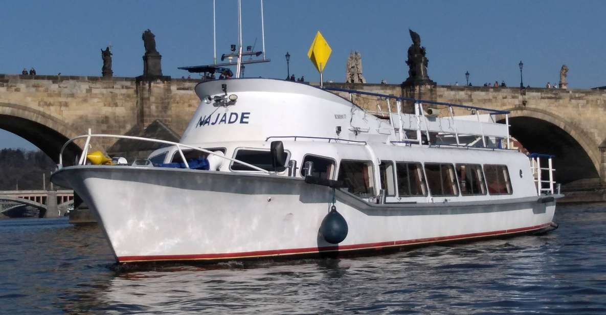 Prague: Vltava River Private Boat Party with Drinks - Key things I’d pay attention to