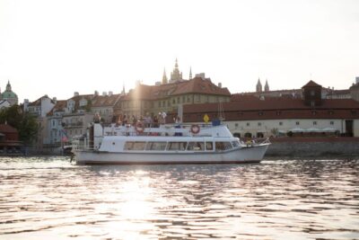 Prague: Vltava River Private Boat Party with Drinks - Your 60-minute route from U Bukanýra and what you’ll actually see
