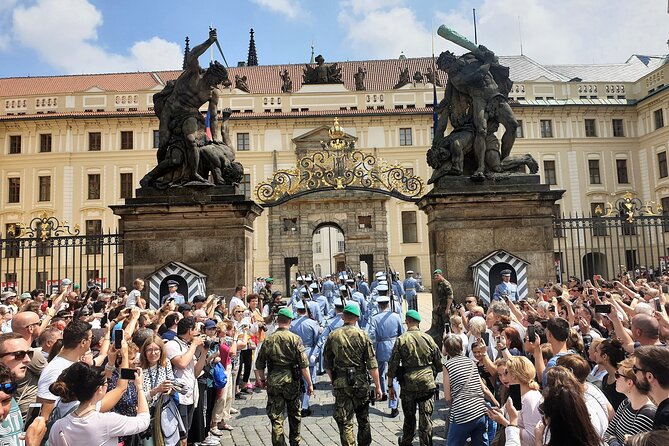 Prague Walking Tour with River Boat Cruise and Lunch - 6 hours - Lunch Back in Old Town: A Real Reset, Not a Token Bite