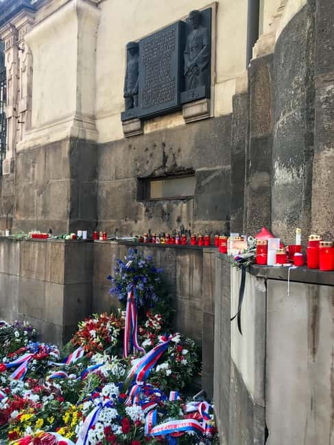 Prague: WWII Tour with Local Historian SMALL GROUP - Starting at Wenceslas Square: how the tour sets the tone