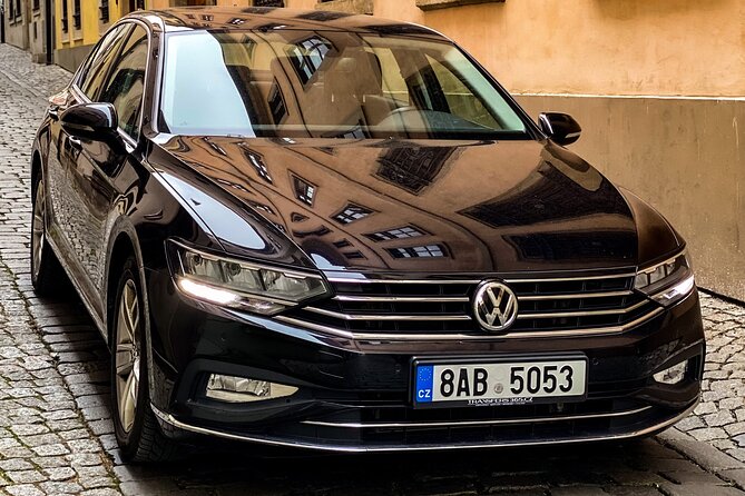 Private ARRIVAL Transfer by LIMOUSINE 3+1pax - Time on the Road: Why 30 Minutes Can Become More
