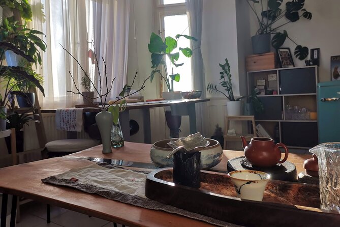 Private Authentic Tea Experience in Prague - Brewing lessons you can use right after: temperature and timing