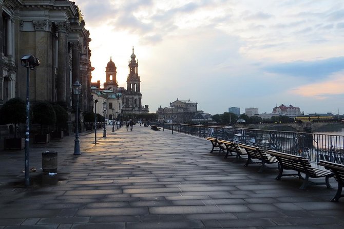 Private Dresden day trip from Prague by Mercedes van - The morning drive: Prague to Dresden without travel stress