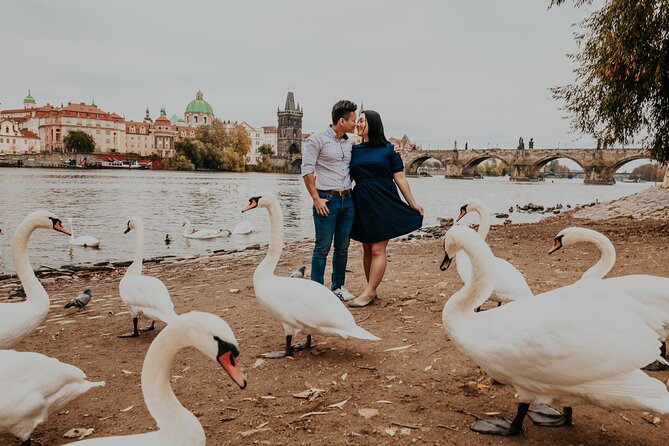 Private Vacation Photography Session with Local Photographer in Prague - Valdštejnská Zahrada Gardens: softer scenes when you want a break from crowds