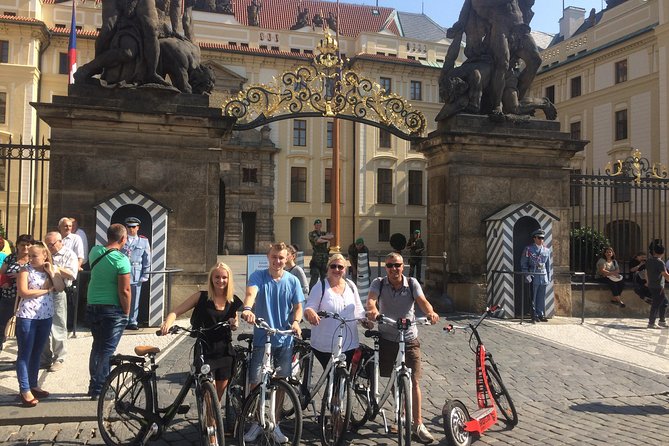 Radtour durch Prag auf Deutsch - A German tour that doesn’t feel like a lecture