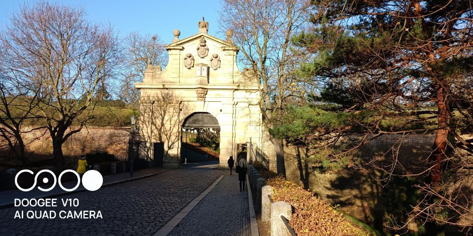 Real life in Prague - Easy Walk from Vysehrad to Vyton - Price and value: tip-based tours that don’t feel like a trap