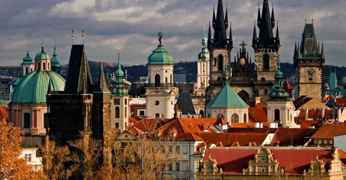 The essentials of Prague - How tram and boat time change your view of Prague