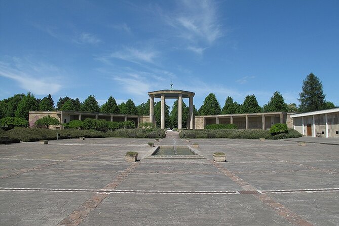 The only full Anthropoid tour with a visit to curve and Lidice, by private car - Stop 2: The Curve and the Heydrich Assassination Site